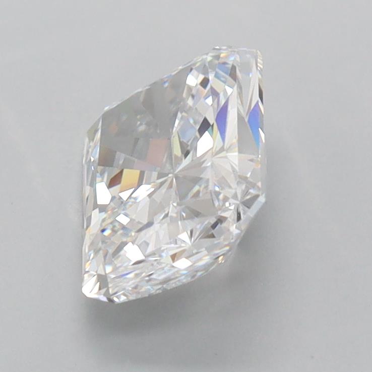 1.55 Carat Radiant Lab Diamond :: 360 spin frame 02