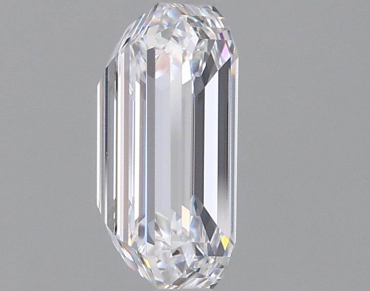 1.46 Carat Emerald Lab Diamond :: 360 spin frame 04