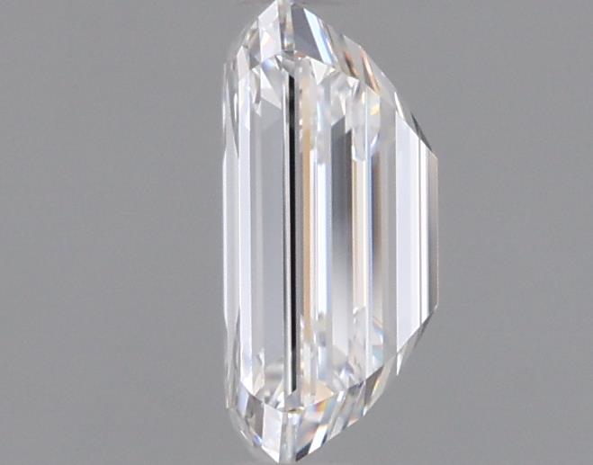 0.89 Carat Emerald Lab Diamond :: 360 spin frame 02