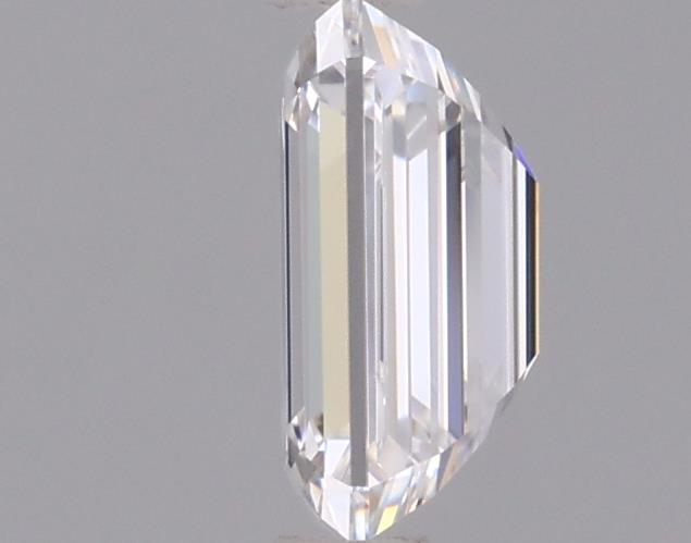 0.96 Carat Emerald Lab Diamond :: 360 spin frame 01