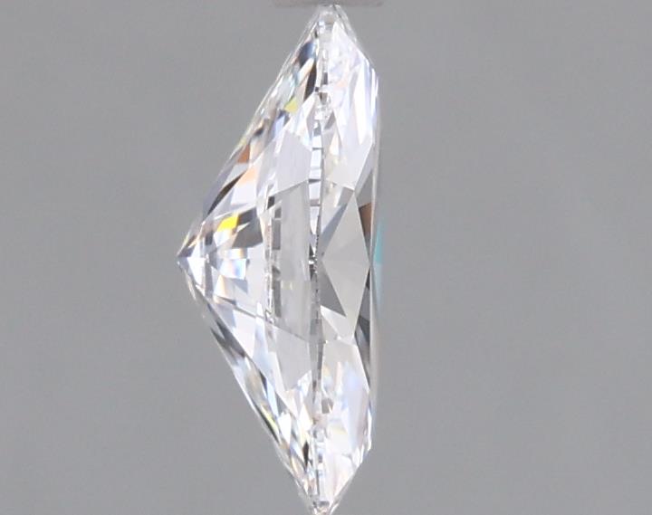 0.90 Carat Oval Lab Diamond :: 360 spin frame 01