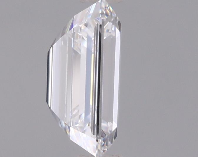 0.95 Carat Emerald Lab Diamond :: 360 spin frame 01