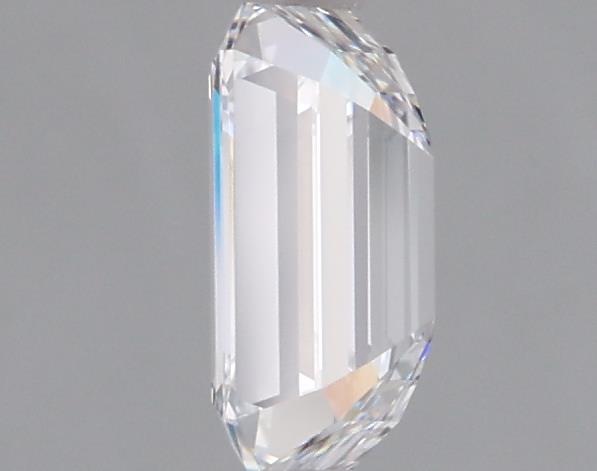 0.94 Carat Emerald Lab Diamond :: 360 spin frame 07