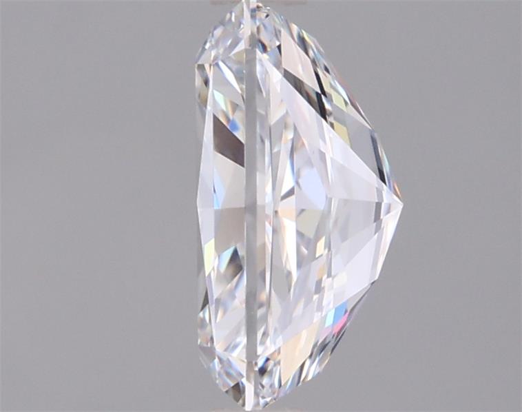 2.04 Carat Radiant Lab Diamond :: 360 spin frame 02
