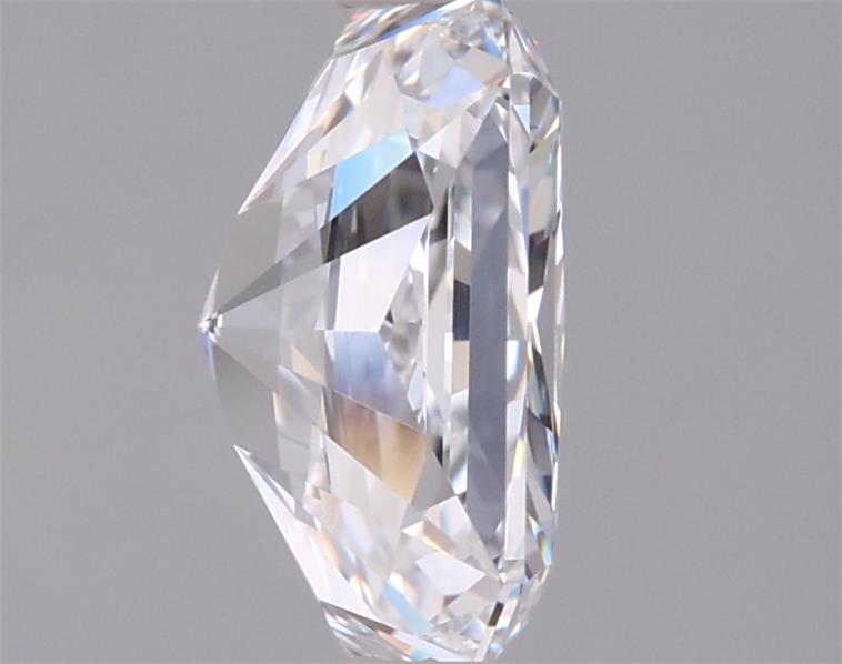 2.04 Carat Radiant Lab Diamond :: 360 spin frame 04