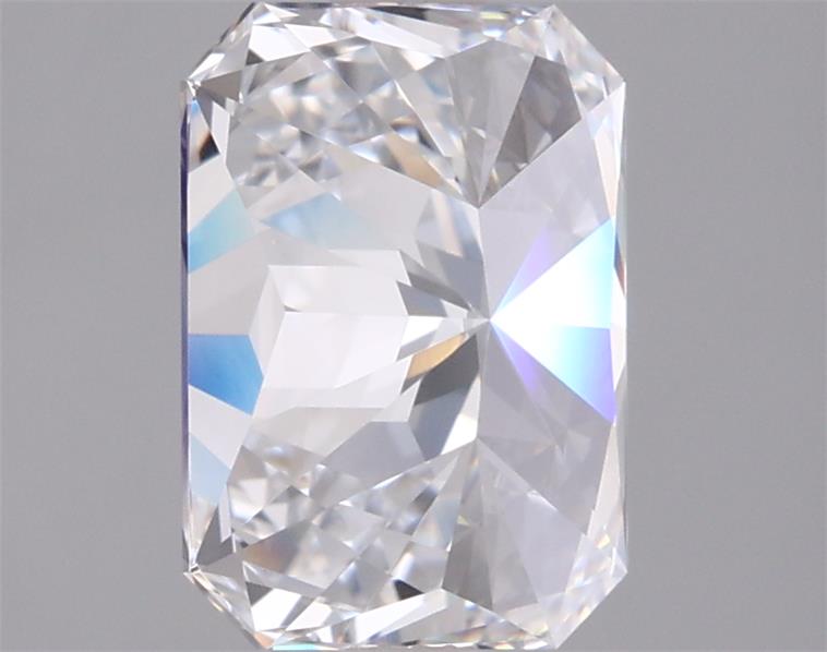 2.04 Carat Radiant Lab Diamond :: 360 spin frame 06