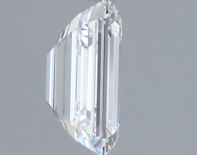 1.57 Carat Emerald Lab Diamond :: 360 spin frame 02