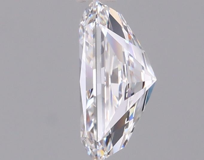 1.36 Carat Radiant Lab Diamond :: 360 spin frame 01