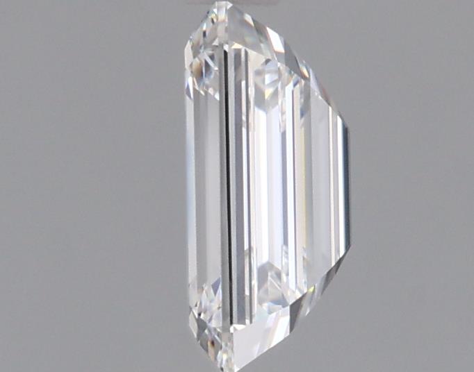 0.97 Carat Emerald Lab Diamond :: 360 spin frame 01
