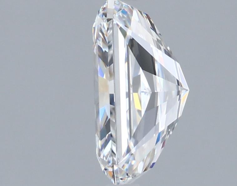 2.16 Carat Radiant Lab Diamond :: 360 spin frame 02
