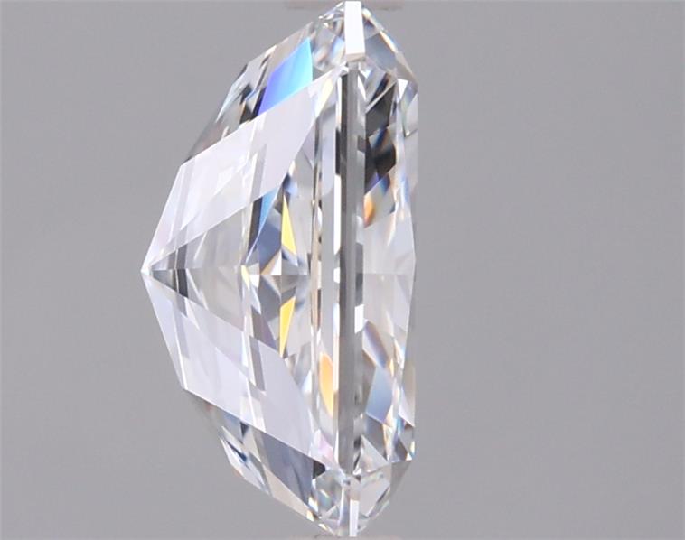 2.43 Carat Radiant Lab Diamond :: 360 spin frame 02