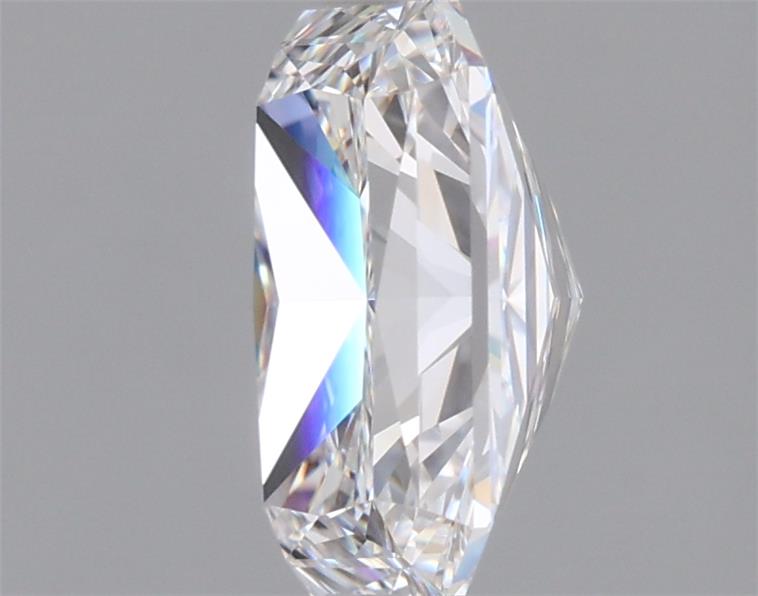 1.90 Carat Radiant Lab Diamond :: 360 spin frame 06