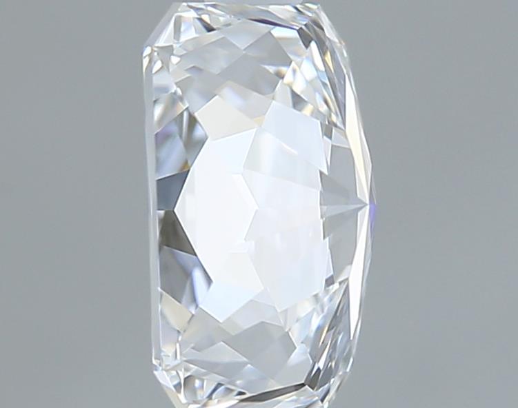 1.09 Carat Radiant Lab Diamond :: 360 spin frame 03