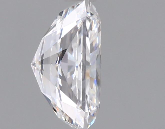 1.05 Carat Radiant Lab Diamond :: 360 spin frame 02