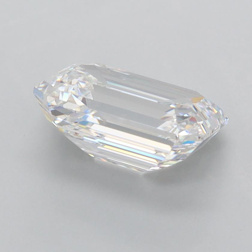 2.04 Carat Emerald Lab Diamond :: 360 spin frame 04