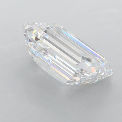 2.07 Carat Emerald Lab Diamond :: 360 spin frame 03
