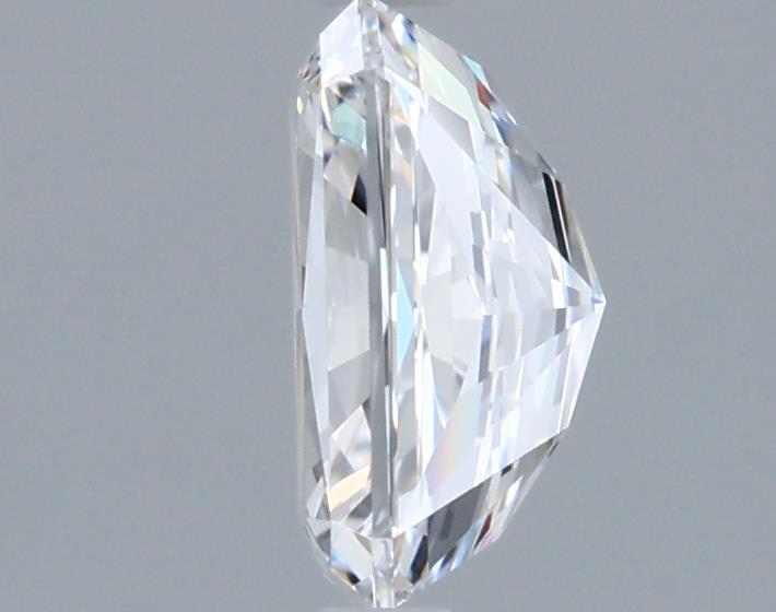 1.43 Carat Radiant Lab Diamond :: 360 spin frame 02