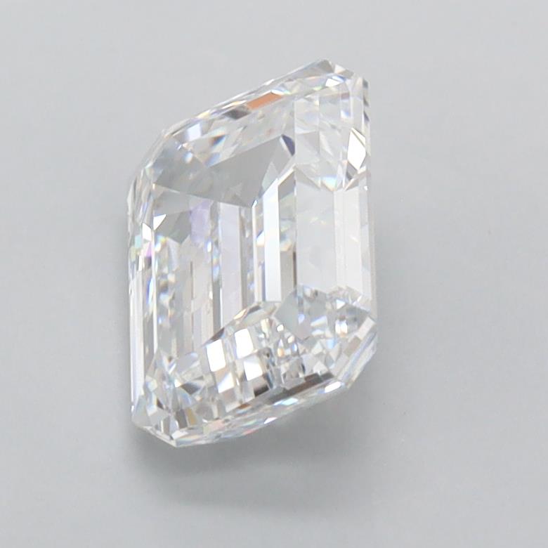 1.75 Carat Emerald Lab Diamond :: 360 spin frame 02
