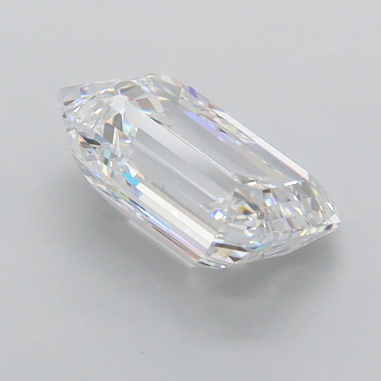 1.75 Carat Emerald Lab Diamond :: 360 spin frame 03