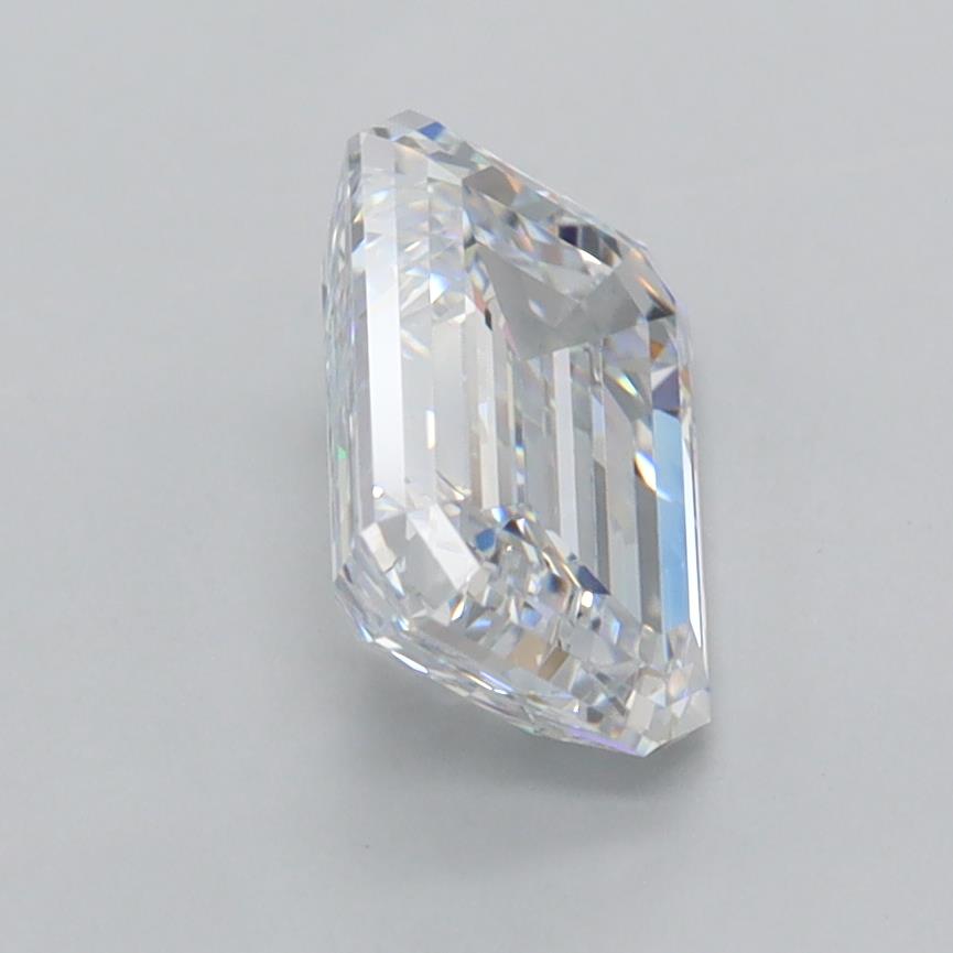 1.97 Carat Emerald Lab Diamond :: 360 spin frame 01