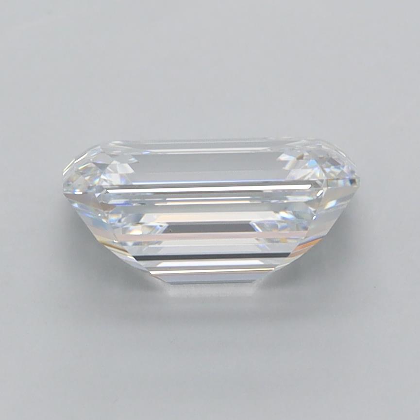 1.97 Carat Emerald Lab Diamond :: 360 spin frame 02