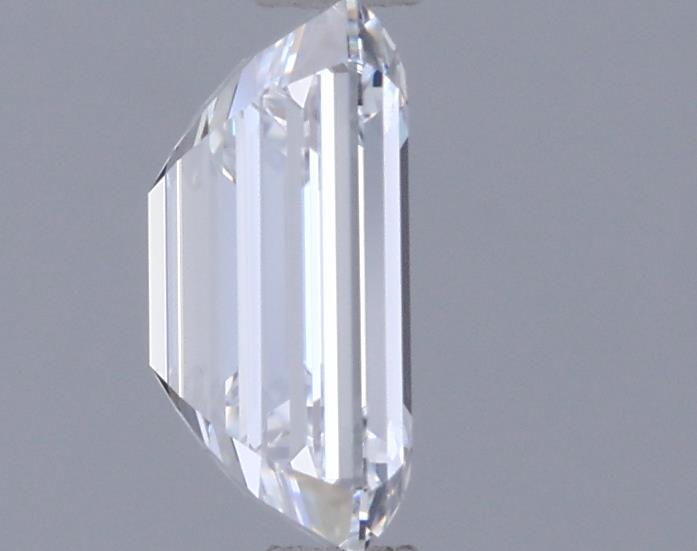 0.97 Carat Emerald Lab Diamond :: 360 spin frame 01