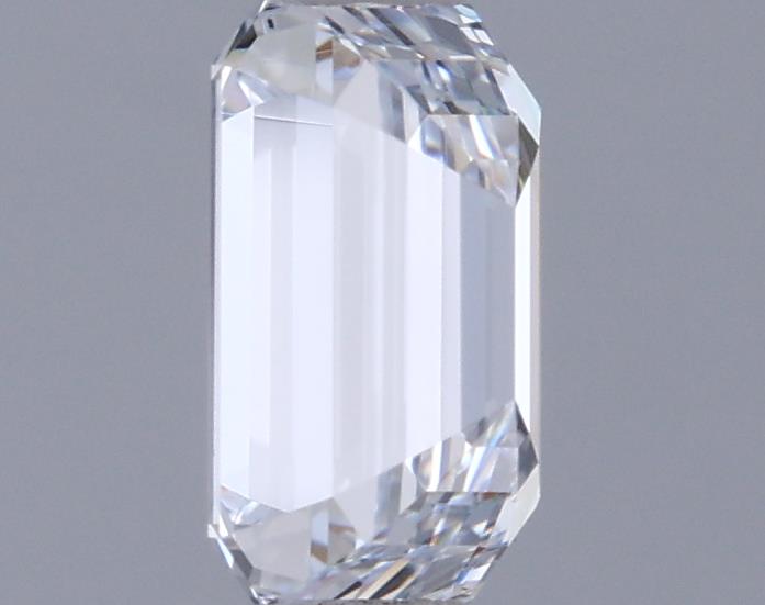 0.97 Carat Emerald Lab Diamond :: 360 spin frame 03