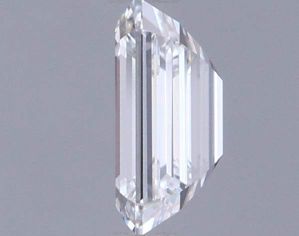 0.92 Carat Emerald Lab Diamond :: 360 spin frame 02