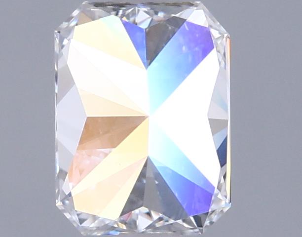 1.00 Carat Radiant Lab Diamond :: 360 spin frame 02