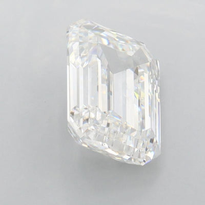 1.81 Carat Emerald Lab Diamond :: 360 spin frame 01