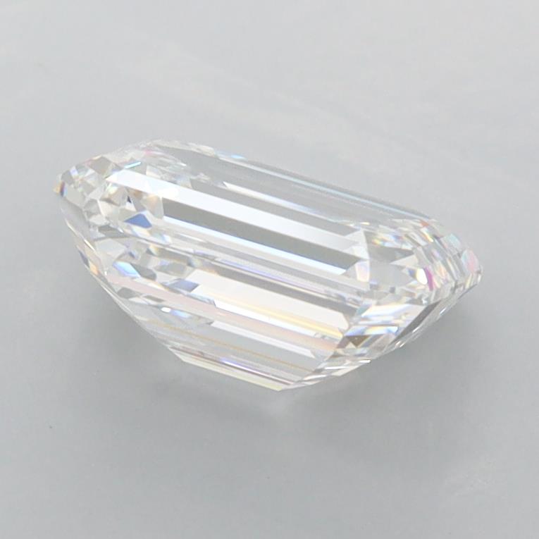 1.74 Carat Emerald Lab Diamond :: 360 spin frame 06
