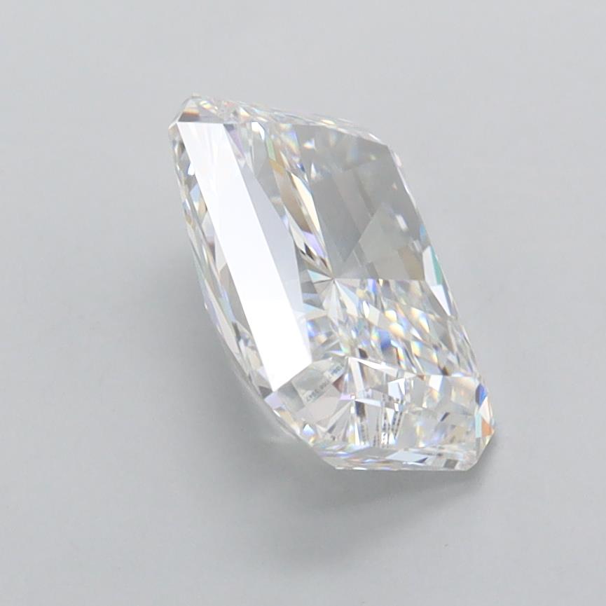 2.01 Carat Radiant Lab Diamond :: 360 spin frame 04