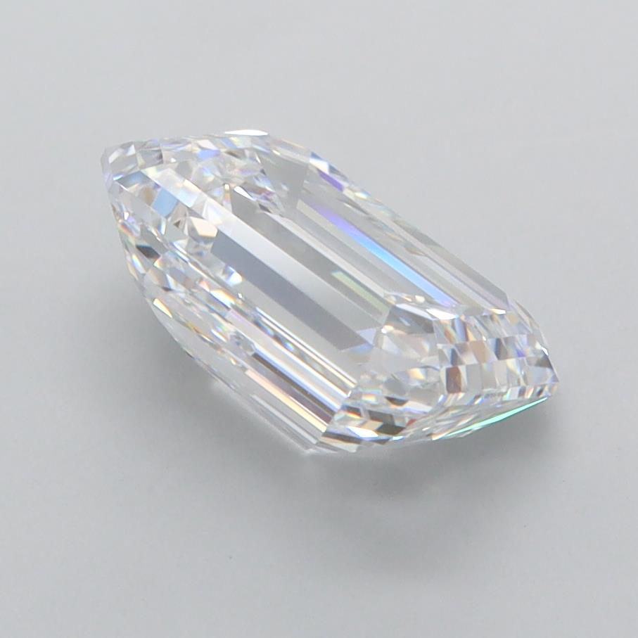 2.67 Carat Emerald Lab Diamond :: 360 spin frame 03