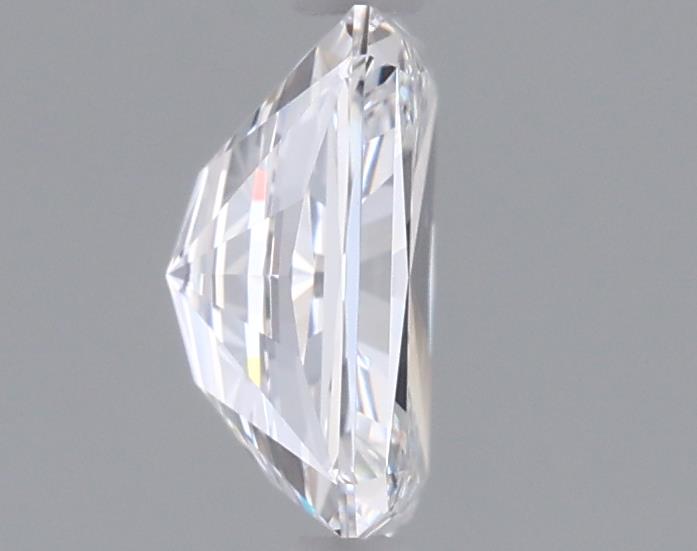 1.02 Carat Radiant Lab Diamond :: 360 spin frame 02