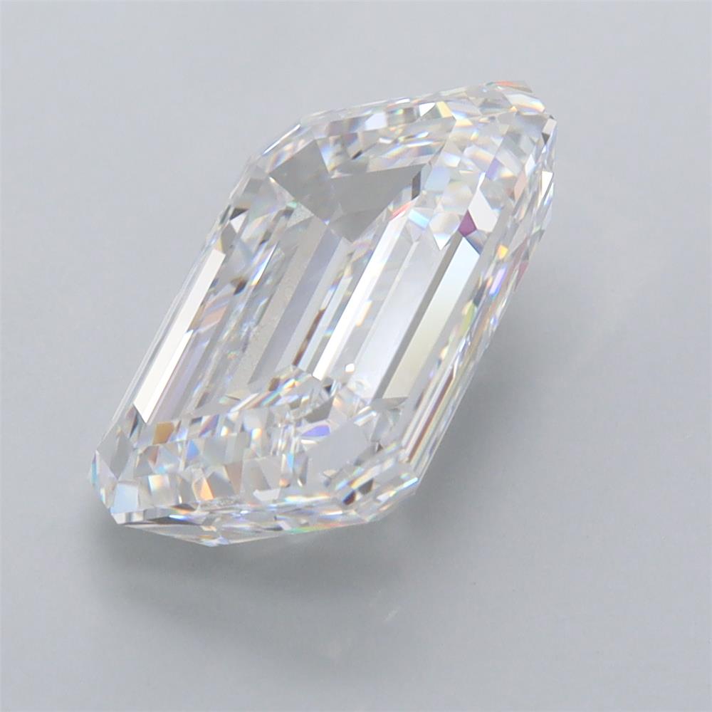 4.62 Carat Emerald Lab Diamond :: 360 spin frame 06