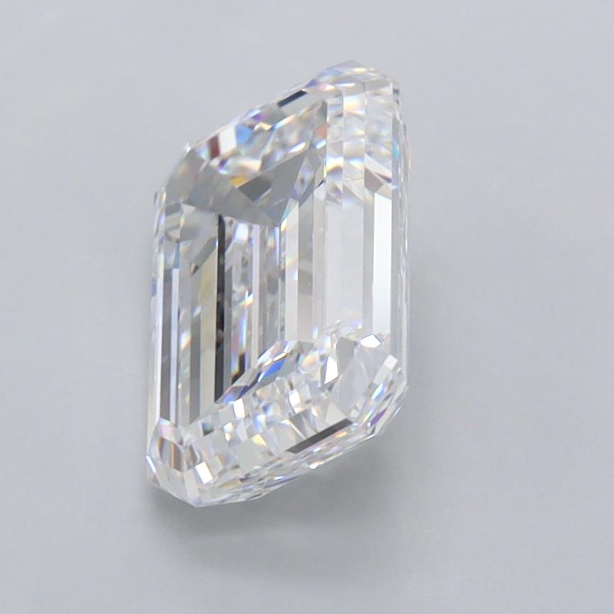 2.15 Carat Emerald Lab Diamond :: 360 spin frame 02