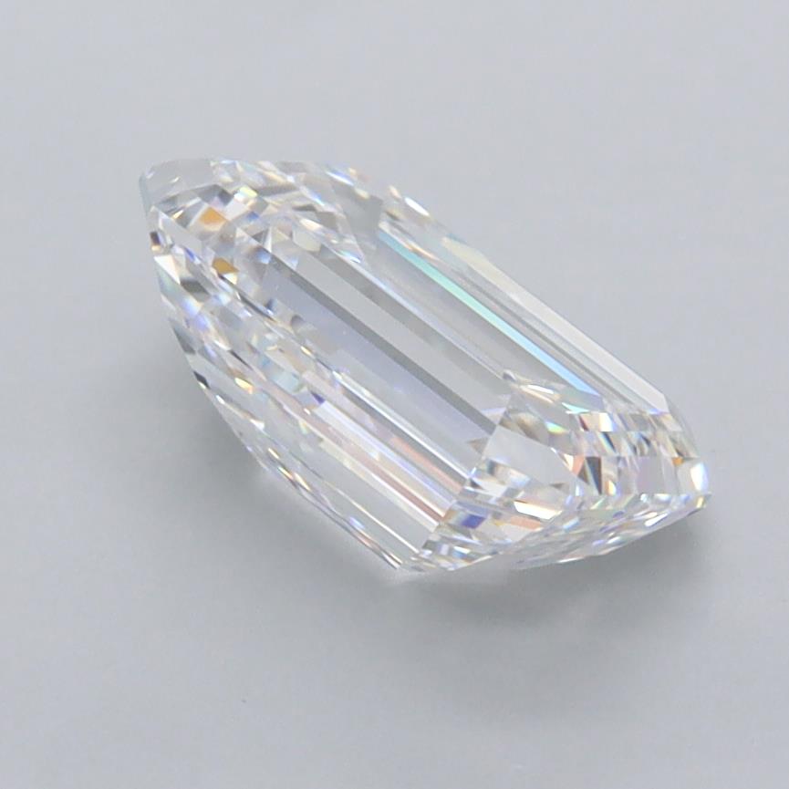2.15 Carat Emerald Lab Diamond :: 360 spin frame 03