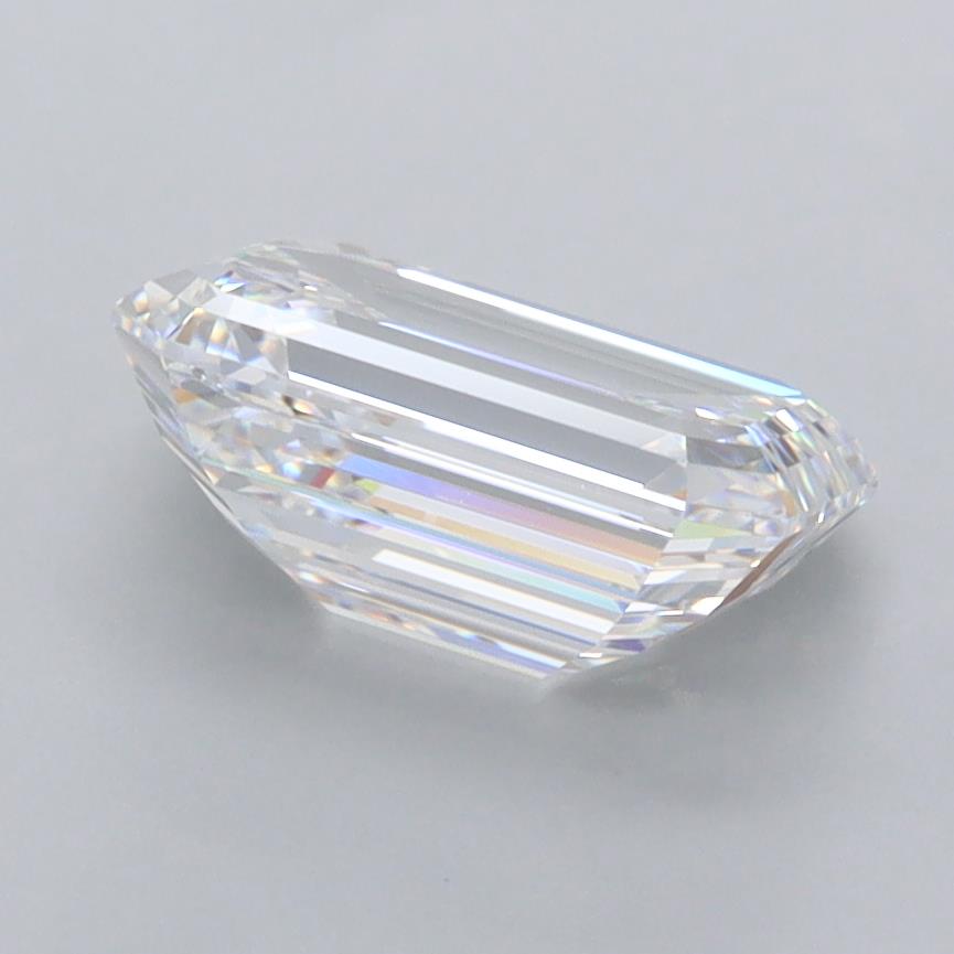 2.15 Carat Emerald Lab Diamond :: 360 spin frame 04