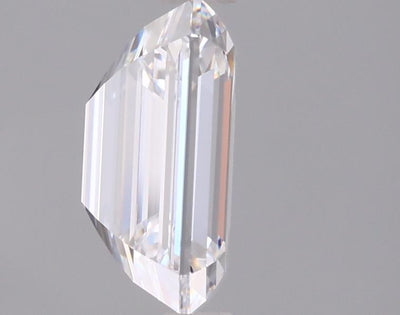 1.93 Carat Emerald Lab Diamond :: 360 spin frame 02