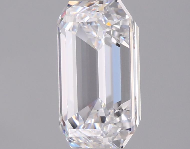 1.93 Carat Emerald Lab Diamond :: 360 spin frame 03