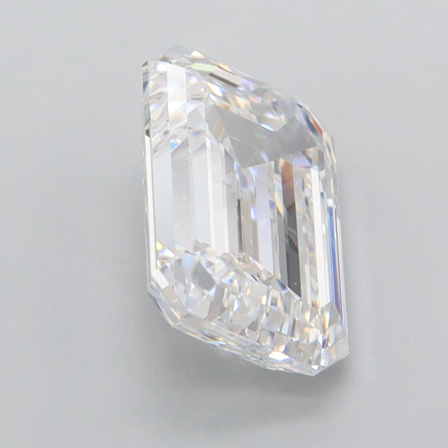 2.96 Carat Emerald Lab Diamond :: 360 spin frame 02
