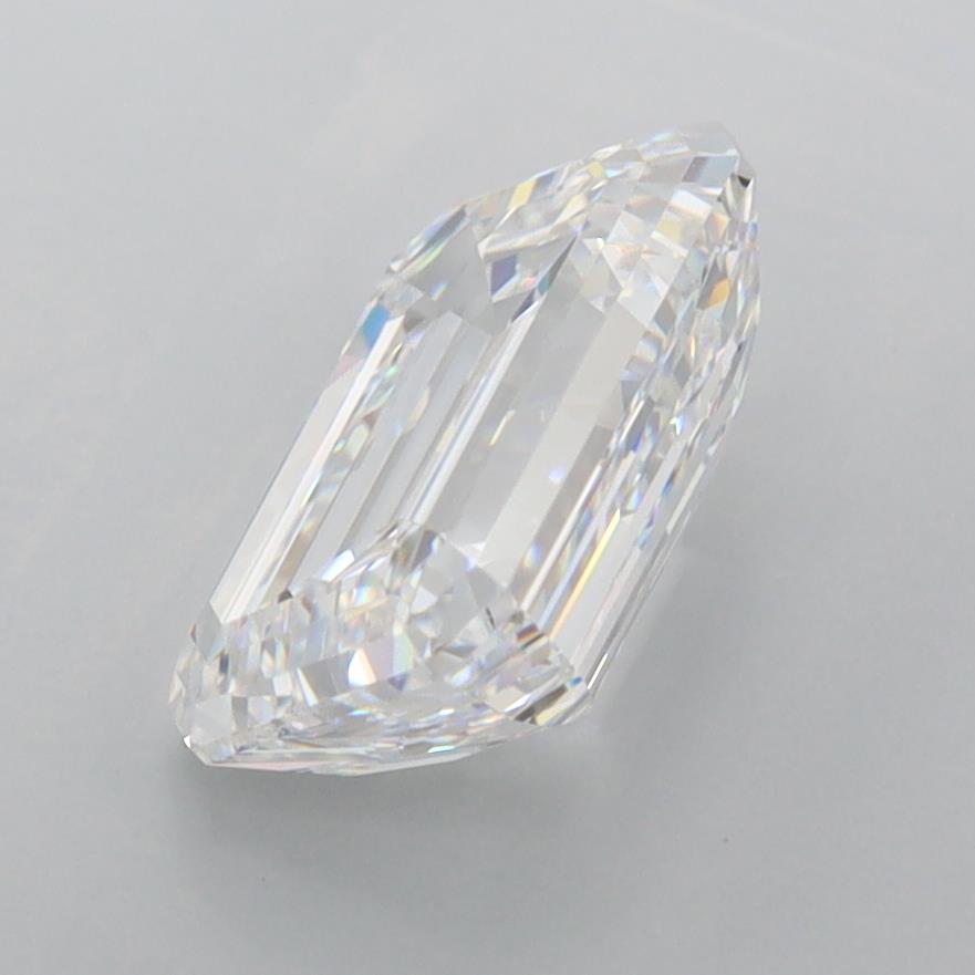 2.68 Carat Emerald Lab Diamond :: 360 spin frame 04