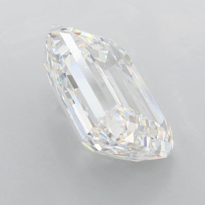 3.07 Carat Emerald Lab Diamond :: 360 spin frame 07