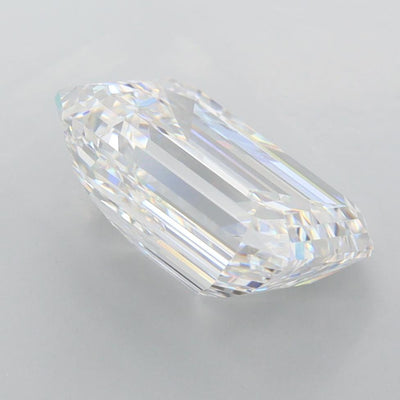 4.00 Carat Emerald Lab Diamond :: 360 spin frame 03