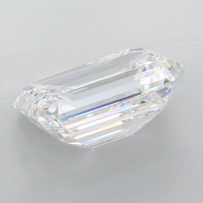 4.00 Carat Emerald Lab Diamond :: 360 spin frame 05