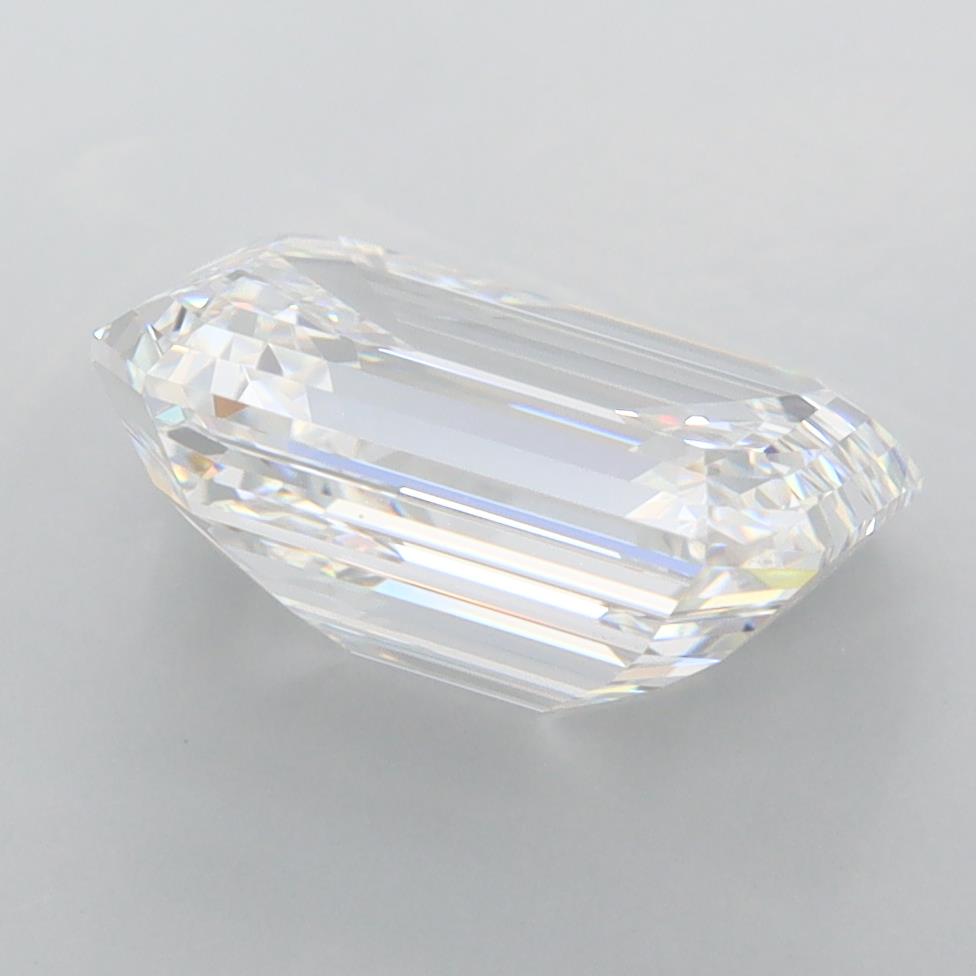 4.00 Carat Emerald Lab Diamond :: 360 spin frame 06
