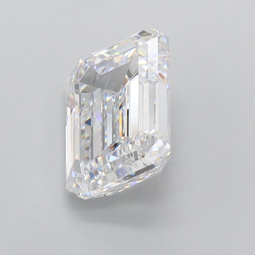 1.84 Carat Emerald Lab Diamond :: 360 spin frame 01