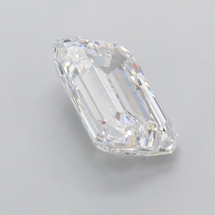 1.84 Carat Emerald Lab Diamond :: 360 spin frame 05