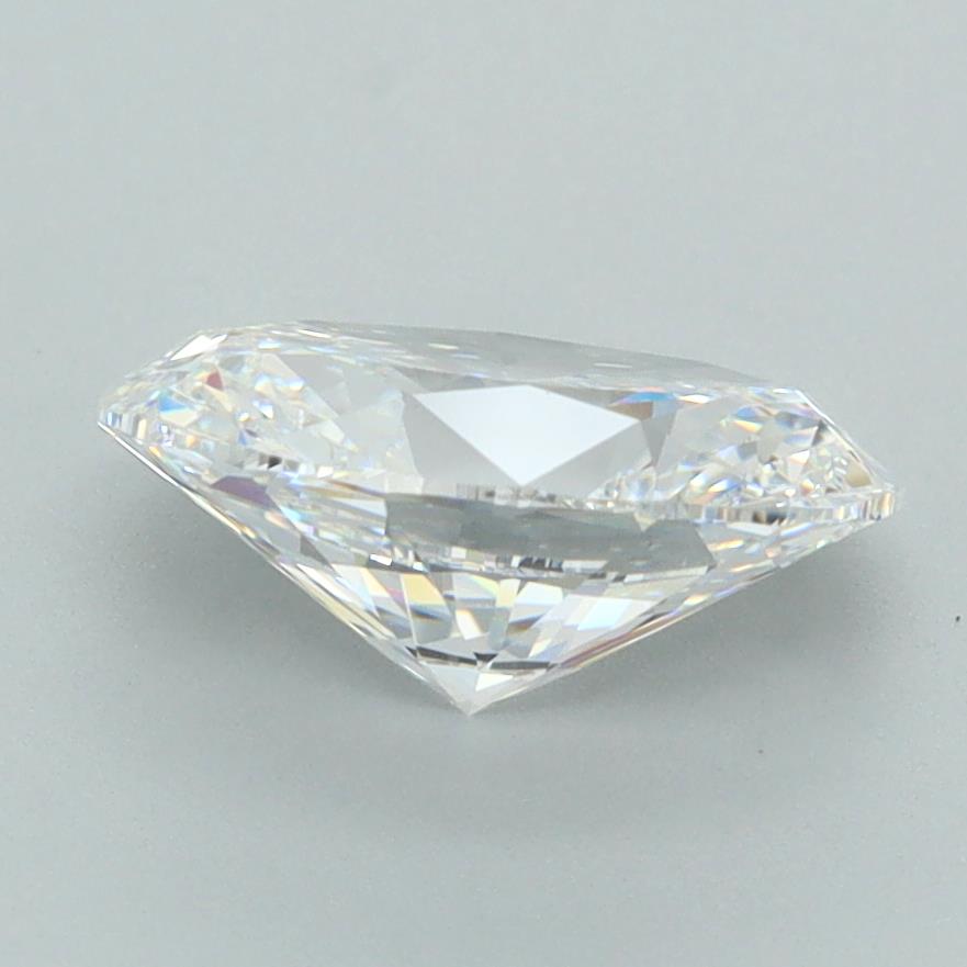 2.11 Carat Oval Lab Diamond :: Greenstar spin frame 01