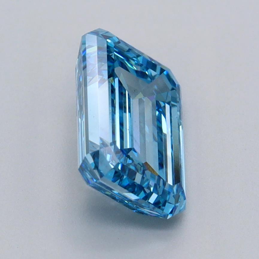 2.02 Carat Emerald Lab Diamond :: Greenstar spin frame 01